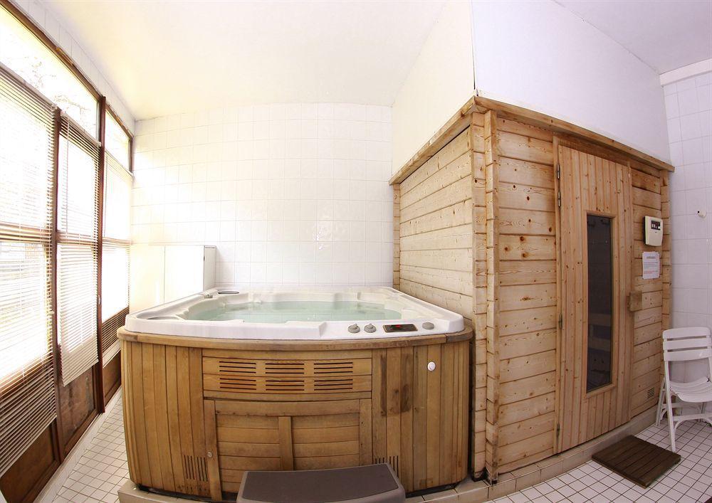 Residence Nemea Royal Milan Сен-Лари-Сулан Екстериор снимка